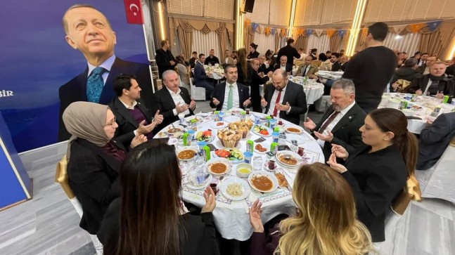 AK PARTİ SÜLEYMANPAŞA’DA ‘VEFA’ SOFRASI: BİRLİK VE BERABERLİK MESAJI VERİLDİ
