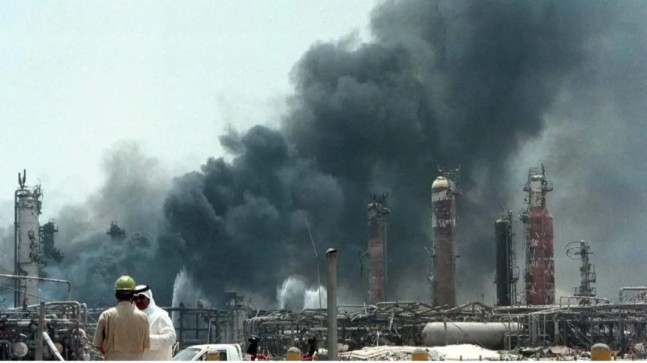 İran, Kuveyt’te petrol rafinerisini İHA’larla vurdu!