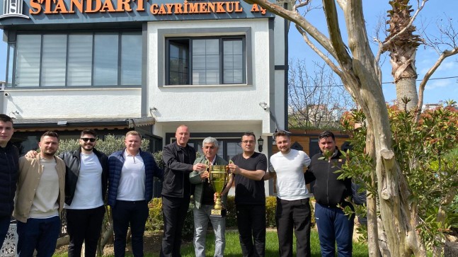 İş İnsanı Onur Değirmenci’den Şampiyonlara Tam Destek: Öz Yeniçiftlik Antalya Yolcusu!