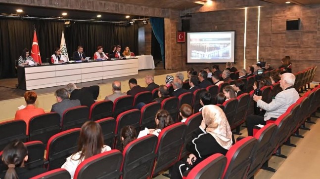 Süleymanpaşa Belediye Meclisi’nde “Adaylık” Tartışması: “Ölene Kadar Adayım” Çıkışına “Umut Fakirin Ekmeğidir” Yanıtı