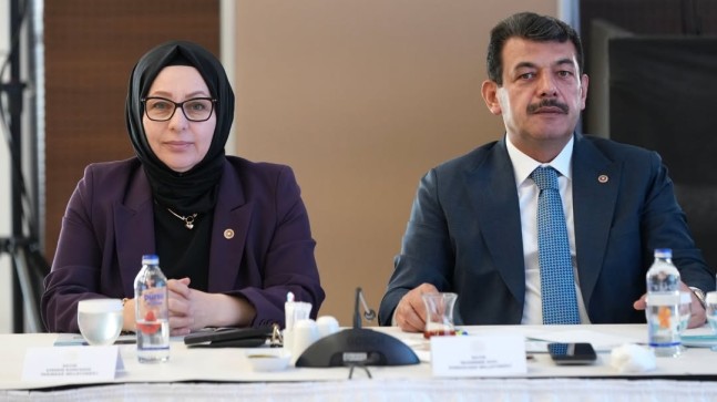 Çiğdem Koncagül, Ankara’daki Eğitim Zirvesine Katıldı: “Güçlü Nesilleri Ortak Akılla İnşa Ediyoruz”