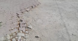 Bu Yolun Yapılması İçin Halkın Daha Ne Kadar Çile Çekmesi Gerekiyor?