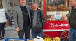 Milletvekili Özcan’dan Esnaf Çıkartması: “Şehrin Gücü Alın Terinde Saklı”