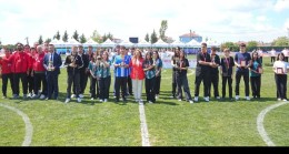 ERGENE’DE 19 MAYIS COŞKUSU: BAĞIMSIZLIK MEŞALESİ GENÇLERİN ELLERİNDE YANDI!