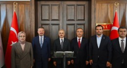 Ulaştırma ve Altyapı Bakanı Abdulkadir Uraloğlu, Tekirdağ Valiliğini Ziyaret Etti! 