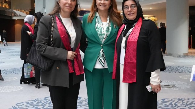 Gönül Yılmaz ve Nilüfer Temur, Uluslararası Yerel Yönetimlerde Kadın Zirvesi Programına Katıldılar! 
