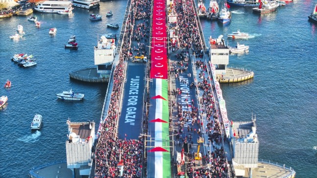 Türkiye, Gazze İçin Galata’ya Akın Etti!