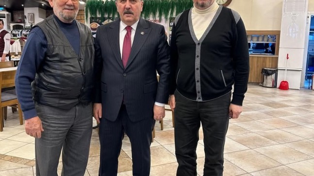 Milletvekili Mestan Özcan’ın İş Yerinde Anlamlı Buluşma: Mustafa Destici’den Özcan Ailesine Manevi Hediye