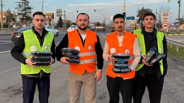 Marmaraereğlisi Sokaklarında Ramazan Bereketi: “İftara 5 Kala” Tüm Hızıyla Devam Ediyor!