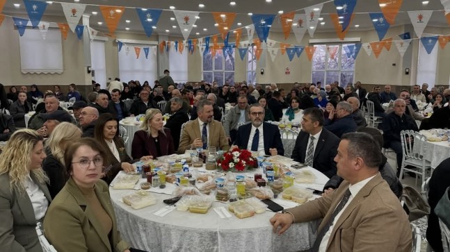 Şarköy’de Gönüller Birleşti: AK Parti’den Geniş Katılımlı “Vefa İftarı”