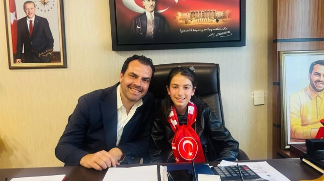 Mv. Gökhan Diktaş, TBMM’de Tekirdağlı Minik Elçiyi Ağırladı: “Koltuk Geleceğimizin Teminatı Çocuklarımızın”