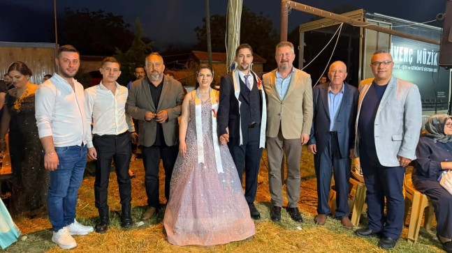 AK PARTİ MİLLETVEKİLİ MESTAN ÖZCAN, KARACAHALİL’DE NİŞAN CEMİYETİNE KATILDI