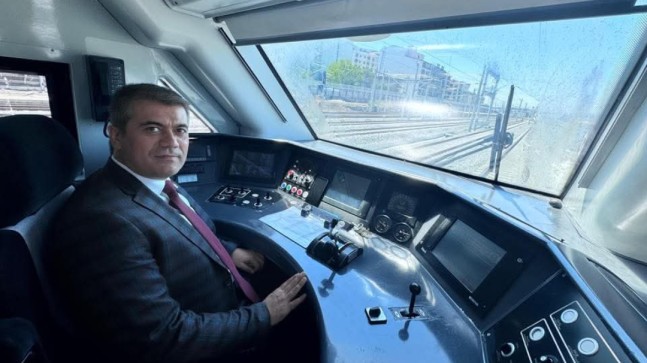 AK Parti Tekirdağ İl Başkanı Ali Gümüş, Çerkezköy-Büyükkarıştıran YHT Test Sürüşüne Katıldı