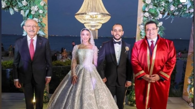 Kemal Kılıçdaroğlu, Tuğçe Bekmez ve Sinan Ok Çiftinin Nikâh Şahidi Oldu
