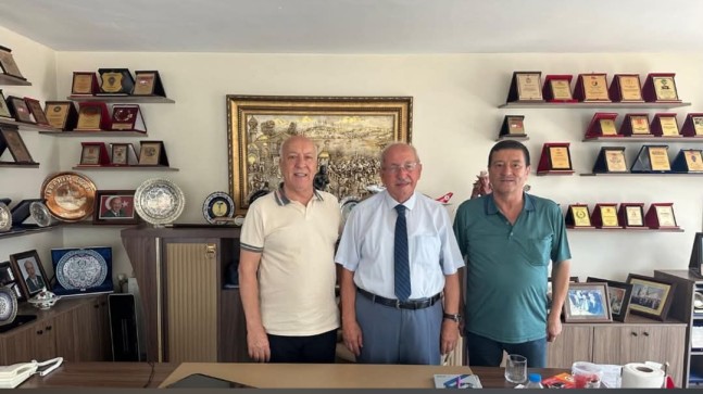 Efsane Başkandan Siyasete Sinyal mi? İbrahim Uyan Kulisleri Hareketlendirdi!