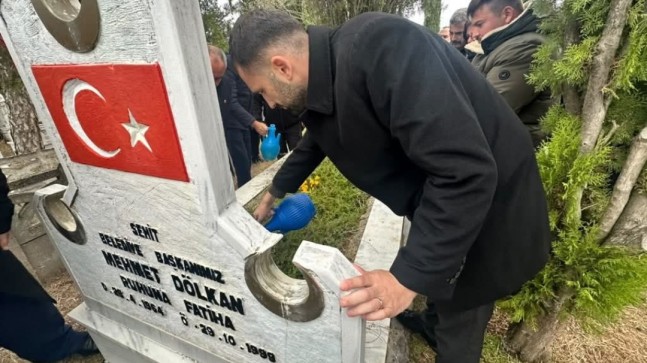 Ülkücü Şehit Mehmet Dölkan Şehadetinin 27. Yılında Dualarla Anıldı