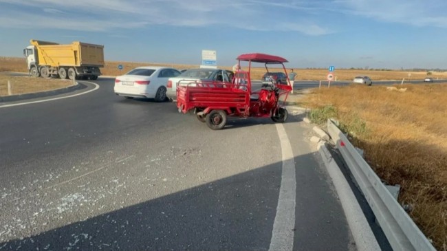 Tekirdağ’da Devrilen Triportördeki 2 Kişi Yaralandı!