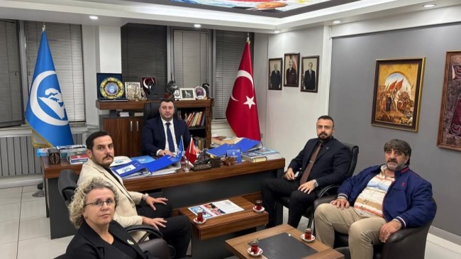 MHP Tekirdağ İl Başkanı, MHP Tekirdağ Ülkü Ocakları İl Başkanlığı’nı Ziyaret Etti!