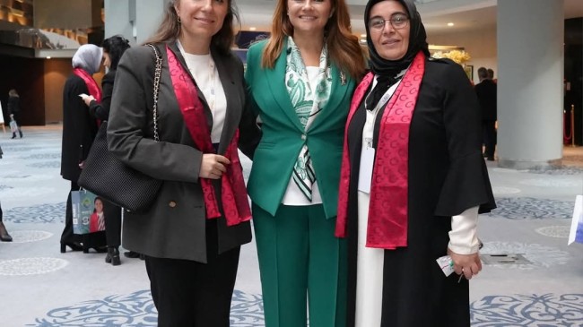 Gönül Yılmaz ve Nilüfer Temur, Uluslararası Yerel Yönetimlerde Kadın Zirvesi Programına Katıldılar! 
