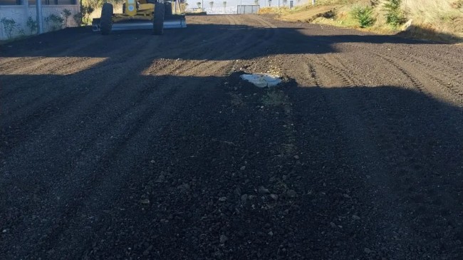 Volkan Nallar’dan Hızlı Çözüm: Sokaklar Yağmur Öncesi Çamurdan Kurtuldu