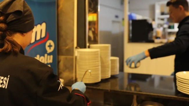 Şarköy’de Sosyal Belediyecilik Örneği: 3 Çeşit Yemek 120 TL