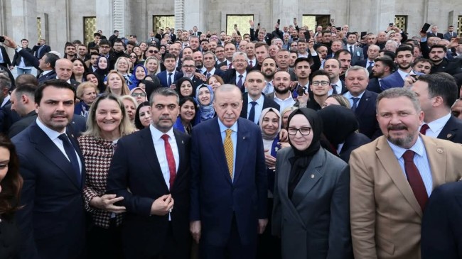 AK Parti Tekirdağ Teşkilatı’ndan TBMM Çıkarması: “Grup Toplantısında Tam Kadro!”