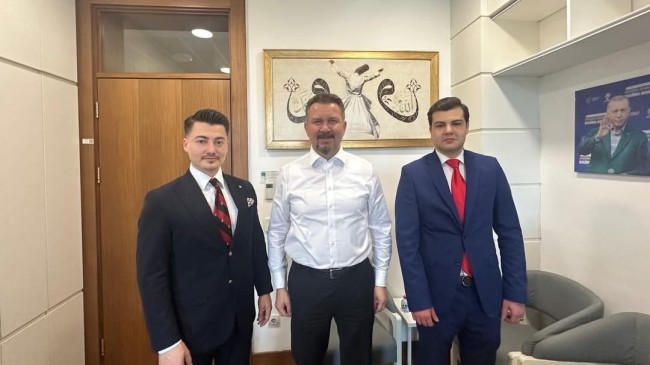 Geleceğin Hukukçularından TBMM’ye Ziyaret: Milletvekili Mestan Özcan Gençlerle Bir Araya Geldi