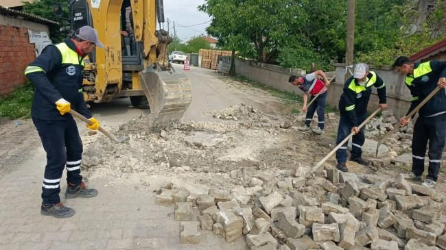 BAYRAM ÖNCESİ ERGENE’DE DEV HAZIRLIK! YOLLARDA ÇALIŞMALAR ARALIKSIZ SÜRÜYOR