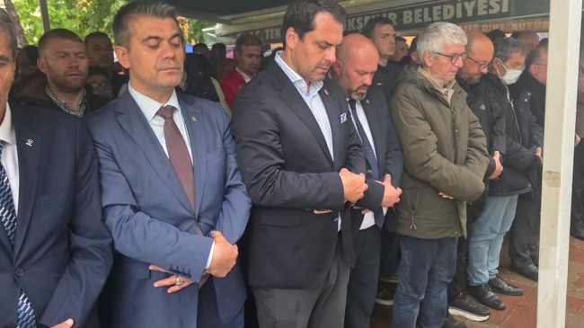 BAKAN ÖMER BOLAT, MİLLETVEKİLİ GÖKHAN DİKTAŞ VE İL BAŞKANI ALİ GÜMÜŞ MURATLI’DA CENAZE MERASİMİNE KATILDI
