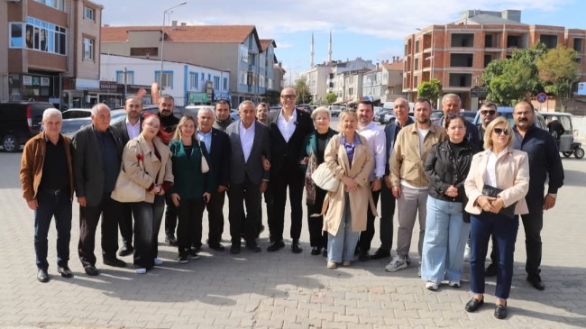 HAKKICAN ALÇAN SAHAYA İNDİ, İDDİALARI BOŞA ÇIKARDI: CHP MARMARAEREĞLİSİ SOKAKTA, HALKLA OMUZ OMUZA!