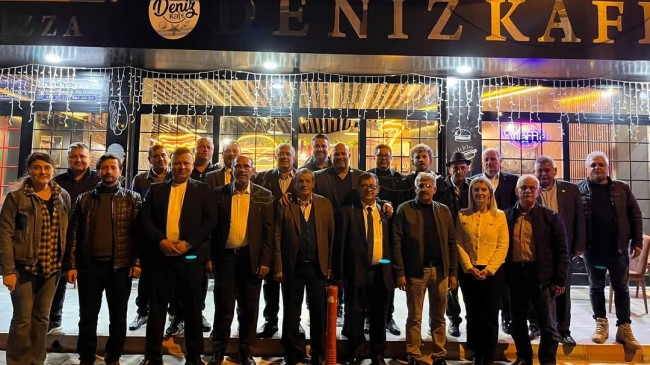 AK Parti Muratlı Teşkilatı, Muhtarlar Günü’nde ‘Gönül Sofrası’nda Buluştu